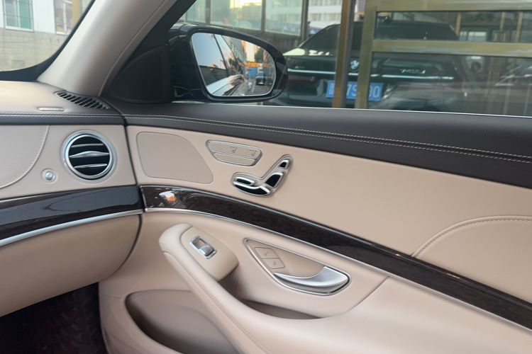 Used Mercedes-Benz S-Class 2019 S 320 L Prestige Edition Interior 7