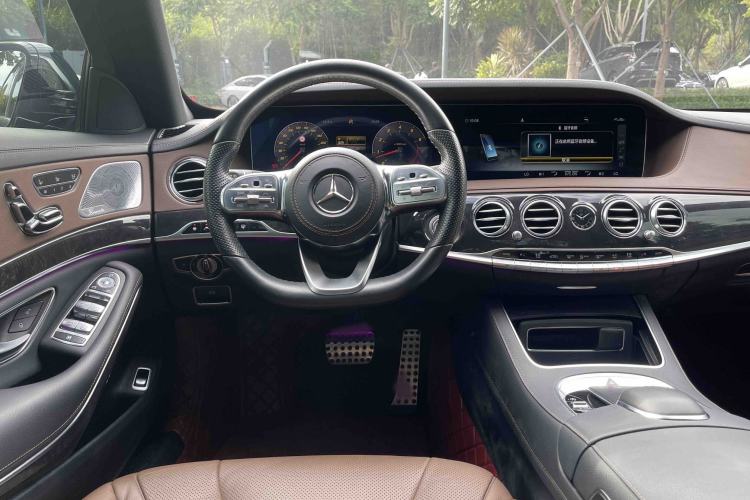 Used Mercedes-Benz S-Class 2019 S 450 L 4MATIC Interior 8