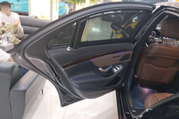 Used Mercedes-Benz S-Class 2019 S 320 L Left Rear Door Interior