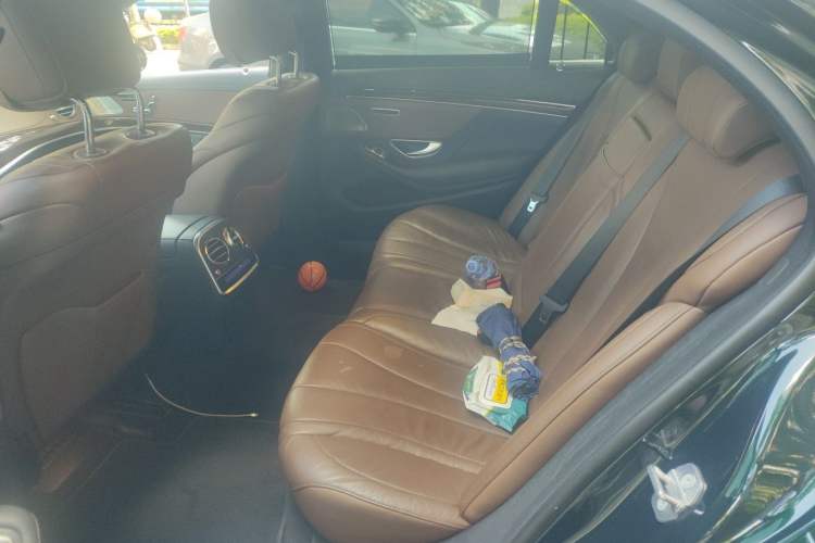 Used Mercedes-Benz S-Class 2019 S 320 L Left Rear Seat