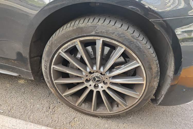 Used Mercedes-Benz S-Class 2019 S 450 L 4MATIC Right Front Wheel Hub
