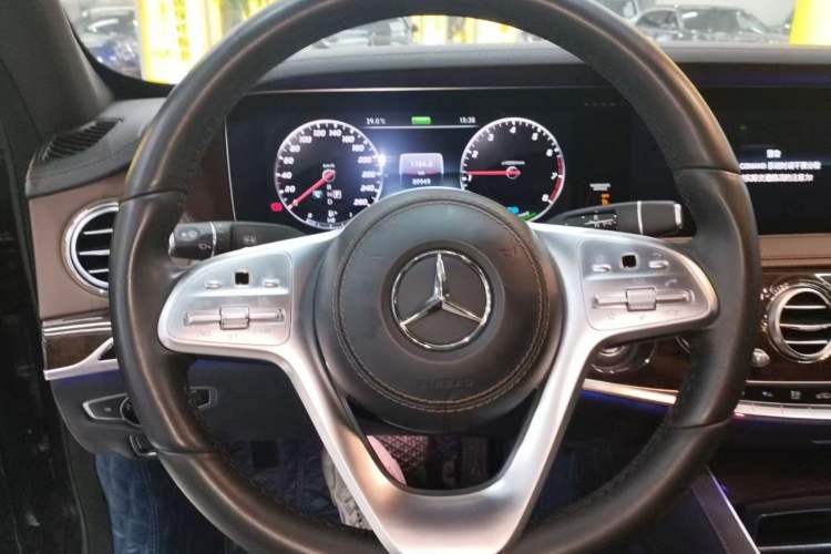 Used Mercedes-Benz S-Class 2019 S 320 L Steering Wheel