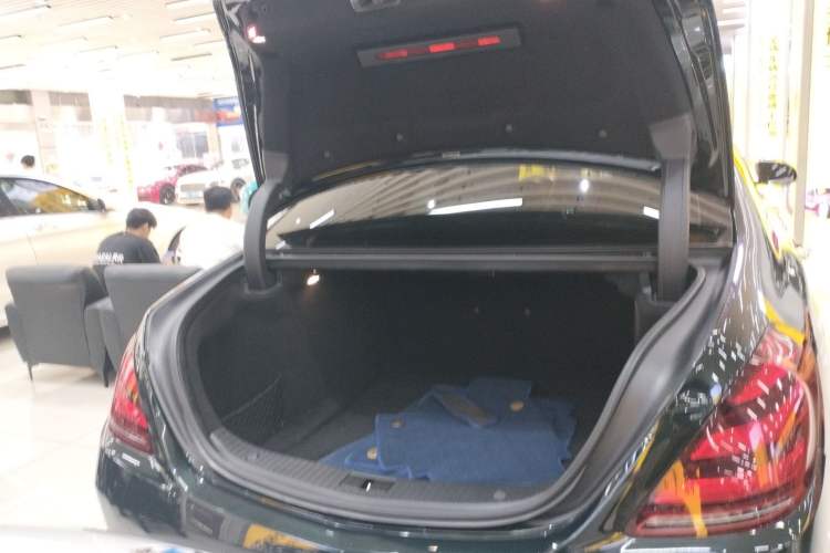 Used Mercedes-Benz S-Class 2019 S 320 L Trunk