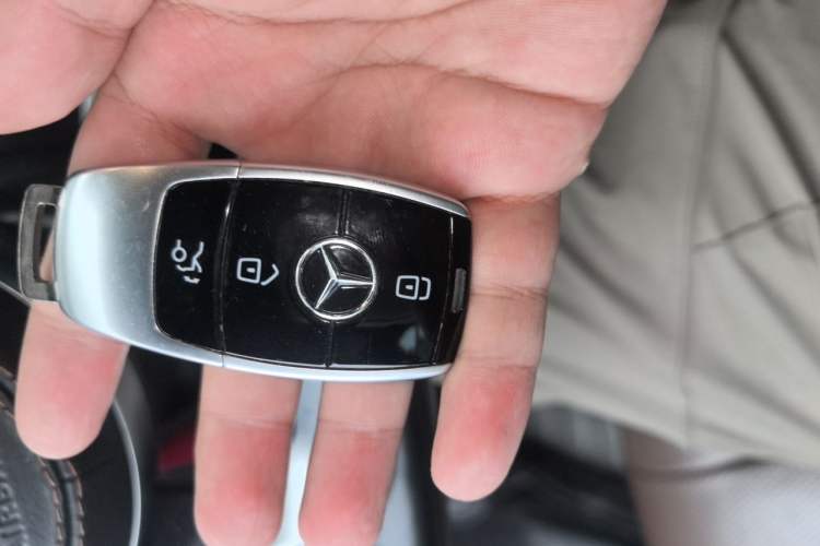 Used Mercedes-Benz S-Class 2019 S 450 L 4MATIC Vehicle Key
