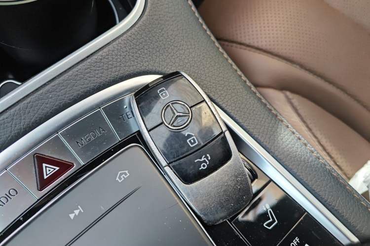 Used Mercedes-Benz S-Class 2019 S 450 L 4MATIC Vehicle Key