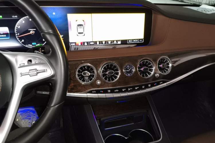 Used Mercedes-Benz S-Class 2019 S 320 L Audio And AC Panel