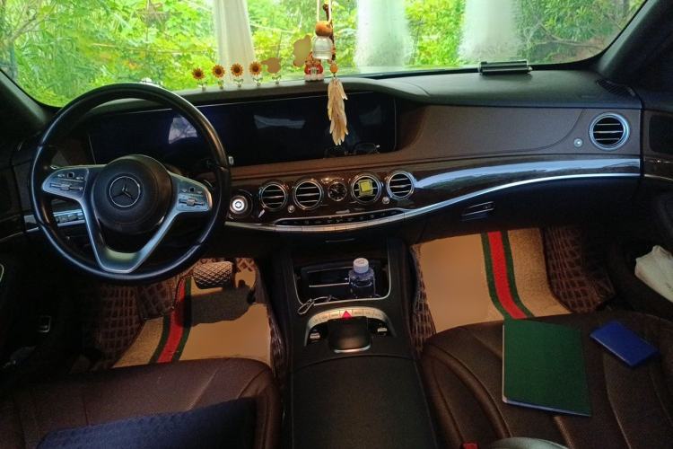 Used Mercedes-Benz S-Class 2019 S 320 L Prestige Edition Center Console