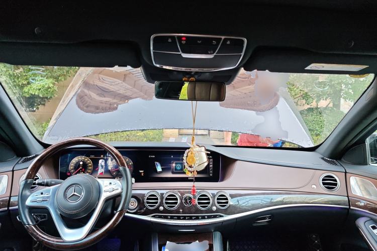 Used Mercedes-Benz S-Class 2019 S 350 L Luxury Edition Prestige Edition Center Console
