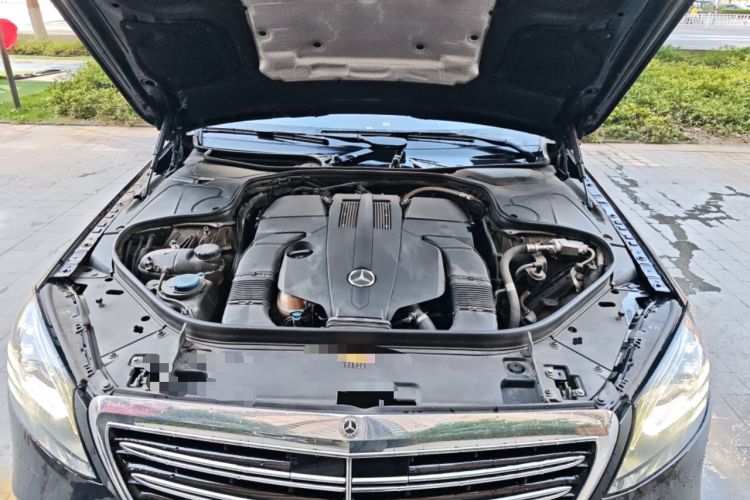 Used Mercedes-Benz S-Class 2019 S 350 L Luxury Edition Prestige Edition Engine Bay