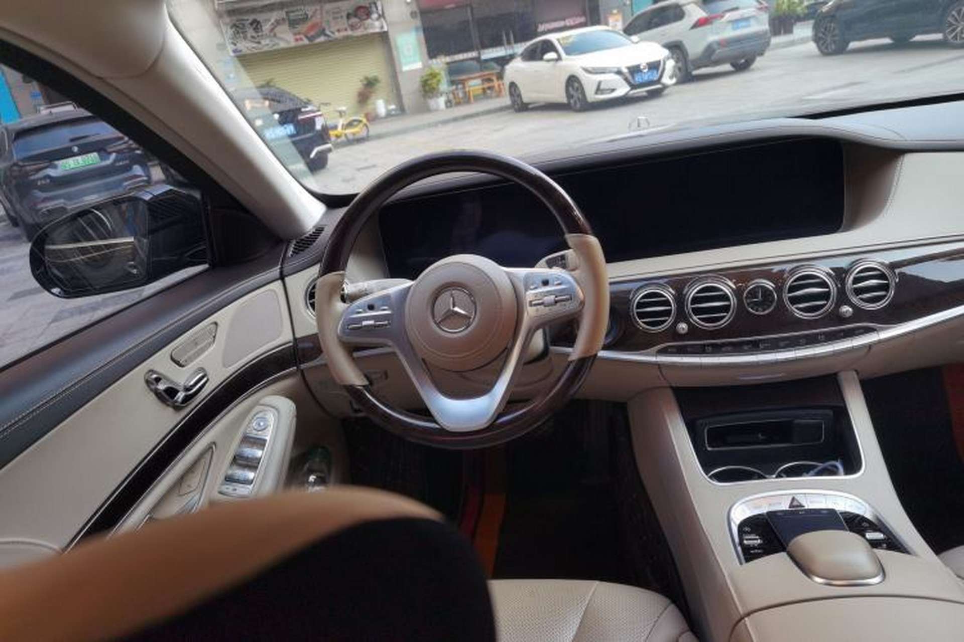 Used Mercedes-Benz S-Class 2019 S 350 L Prestige Model Ultimate Collection Steering Wheel