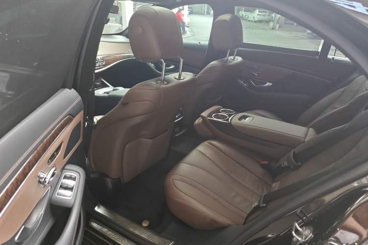 Used Mercedes-Benz S-Class 2019 S 320 L Left Rear Seat