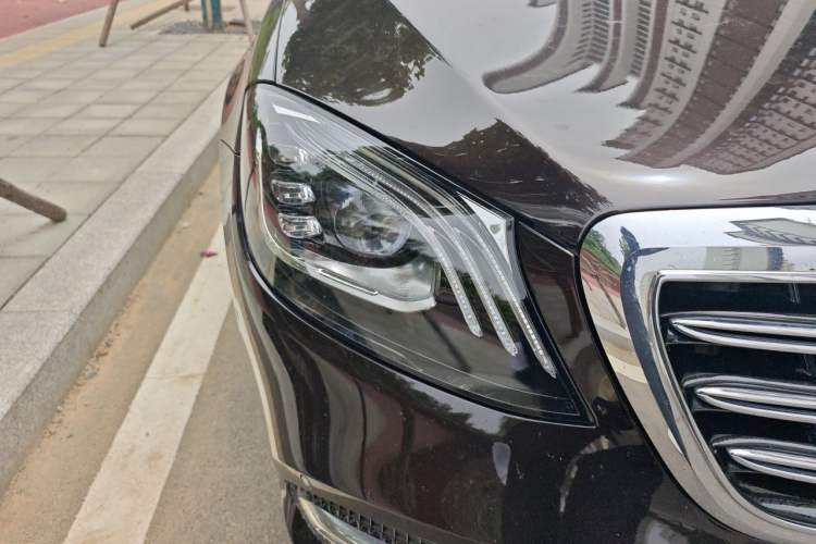 Used Mercedes-Benz S-Class 2019 S 320 L Prestige Edition Right Front Headlight