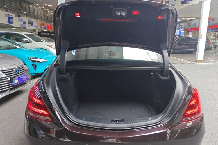Used Mercedes-Benz S-Class 2019 S 320 L Trunk