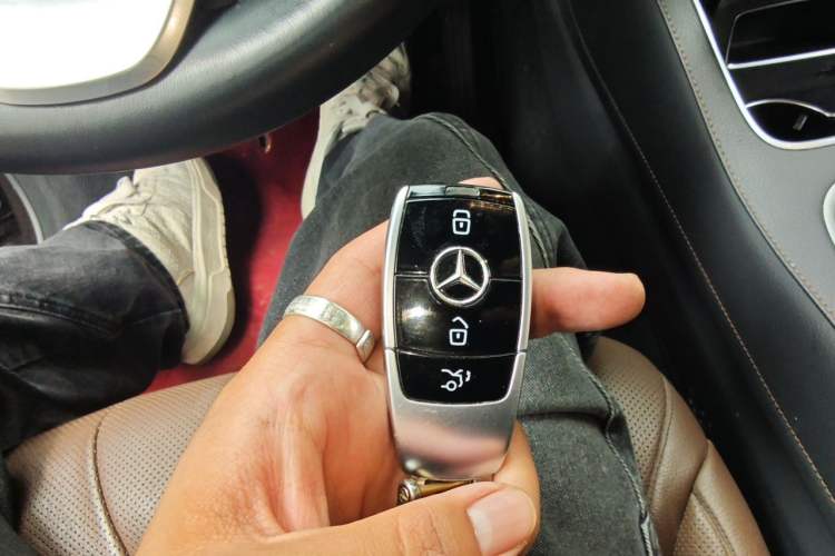 Used Mercedes-Benz S-Class 2019 S 320 L Prestige Edition Vehicle Key