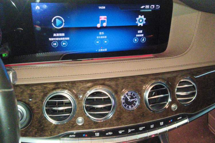 Used Mercedes-Benz S-Class 2019 S 320 L Audio And AC Panel