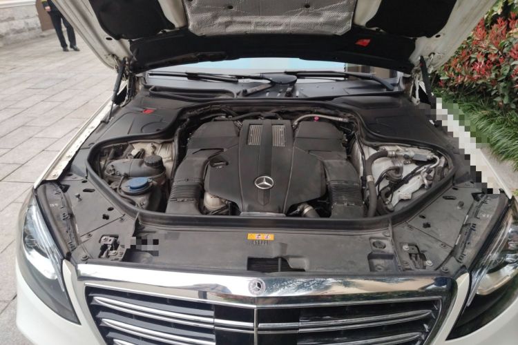 Used Mercedes-Benz S-Class 2019 S 450 L 4MATIC Exclusive Edition Engine Bay