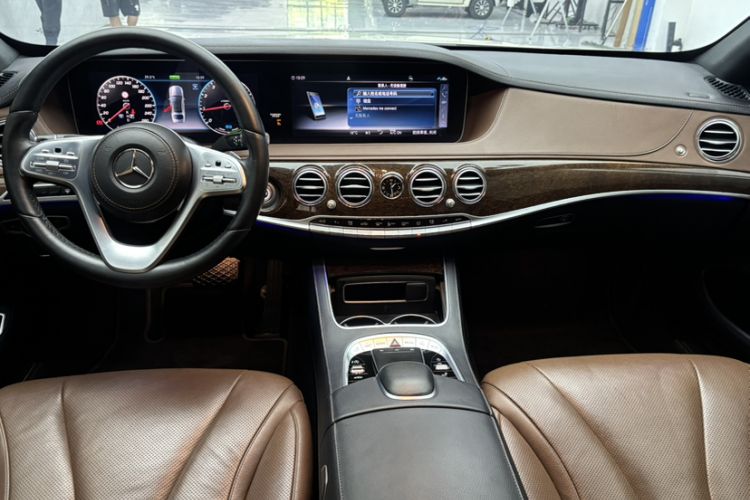 Used Mercedes-Benz S-Class 2019 S 320 L Interior 1