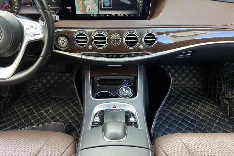 Used Mercedes-Benz S-Class 2019 S 320 L Interior 3