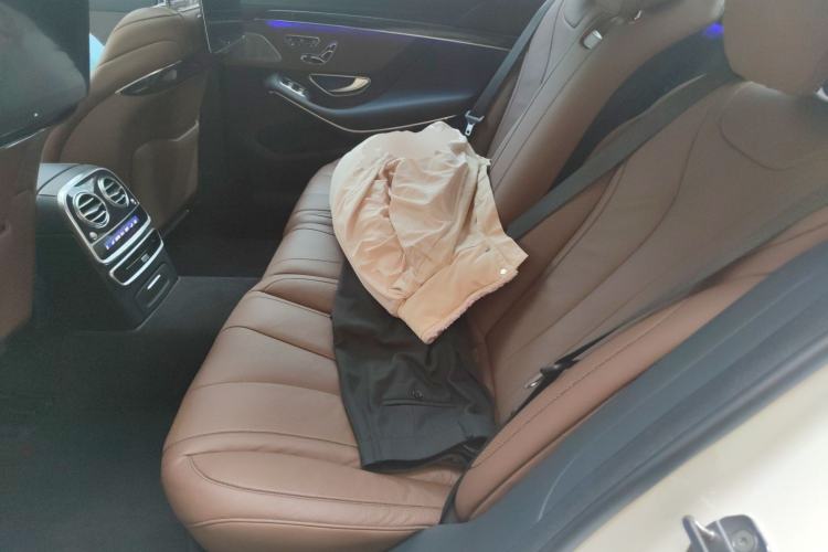 Used Mercedes-Benz S-Class 2019 S 450 L 4MATIC Exclusive Edition Left Rear Seat