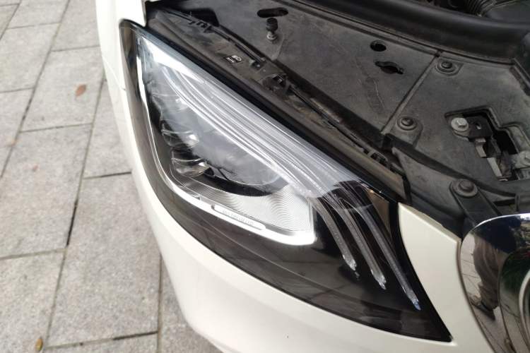 Used Mercedes-Benz S-Class 2019 S 450 L 4MATIC Exclusive Edition Right Front Headlight