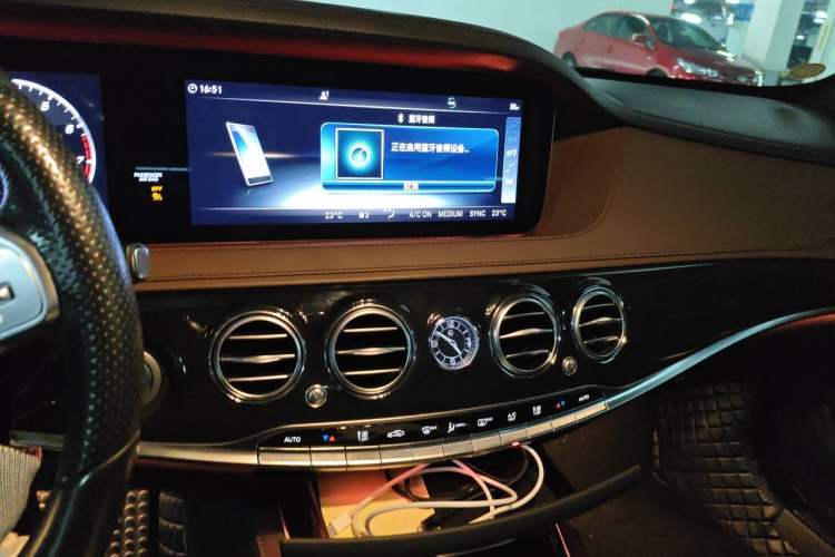 Used Mercedes-Benz S-Class 2020 S 450 L 4MATIC Exclusive Edition Audio And AC Panel