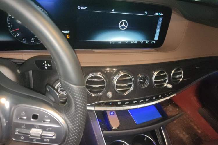 Used Mercedes-Benz S-Class 2020 S 450 L 4MATIC Exclusive Edition Audio And AC Panel