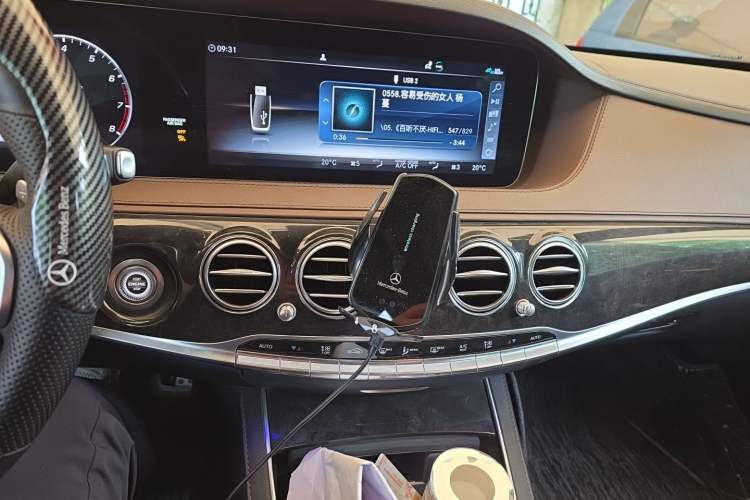 Used Mercedes-Benz S-Class 2020 S 450 L 4MATIC Exclusive Edition Audio And AC Panel