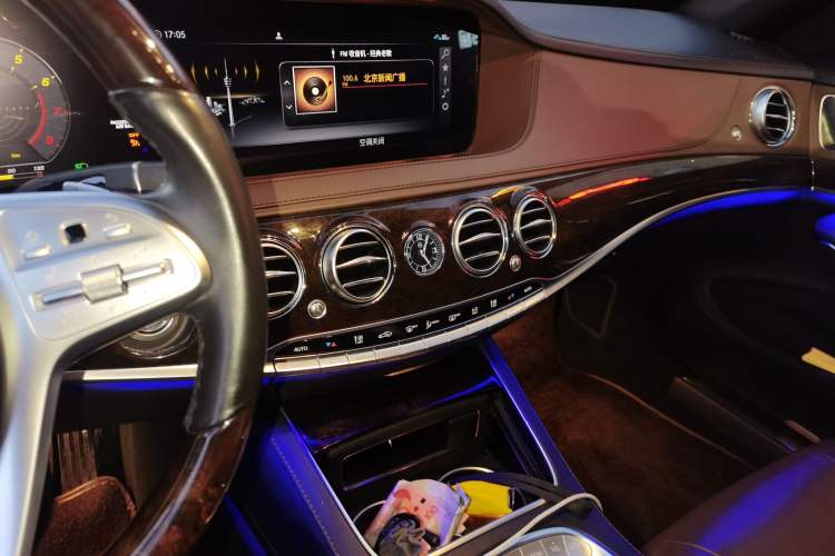 Used Mercedes-Benz S-Class 2020 S 350 L Exclusive Edition Prestige Collection Audio And AC Panel