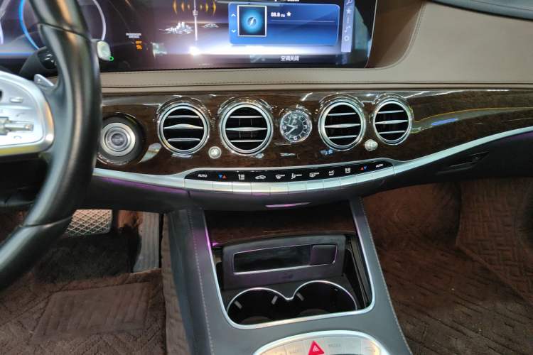 Used Mercedes-Benz S-Class 2020 S 350 L Business Class Ultimate Edition Audio And AC Panel