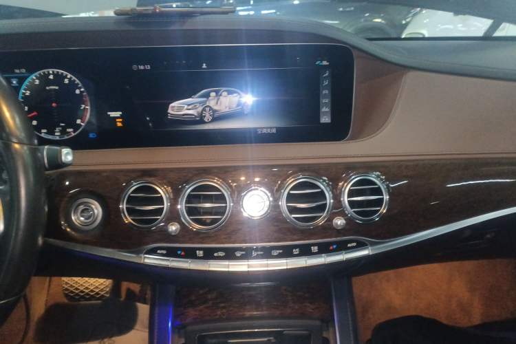 Used Mercedes-Benz S-Class 2020 S 350 L Business Class Ultimate Edition Audio And AC Panel