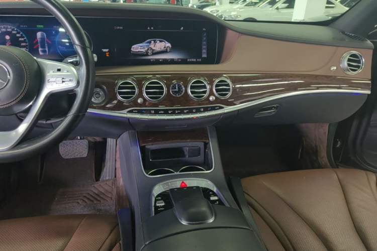 Used Mercedes-Benz S-Class 2020 S 350 L Business Class Ultimate Edition Audio And AC Panel