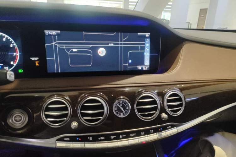 Used Mercedes-Benz S-Class 2020 S 350 L Business Class Ultimate Edition Audio And AC Panel