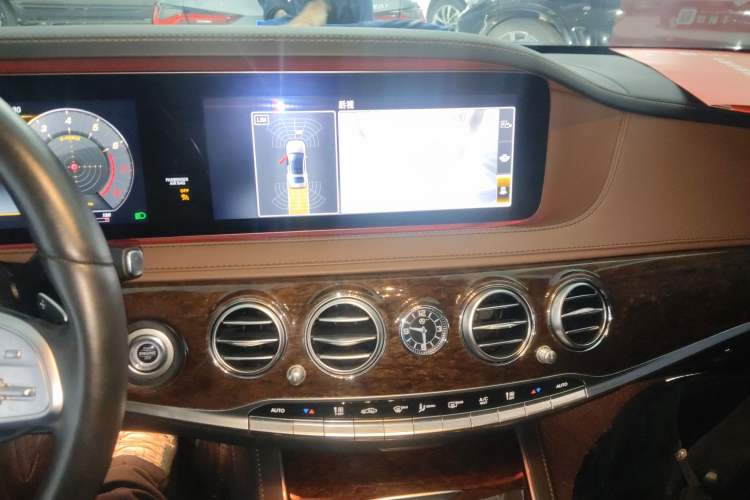Used Mercedes-Benz S-Class 2020 S 350 L Business Class Ultimate Edition Audio And AC Panel