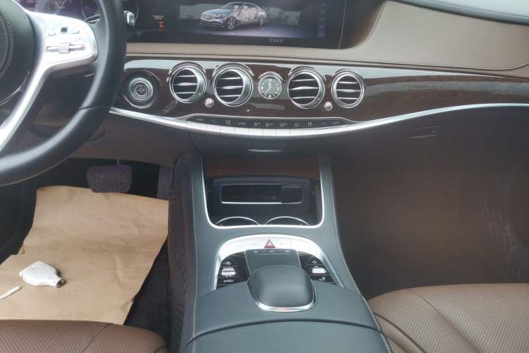 Used Mercedes-Benz S-Class 2020 S 350 L Business Class Ultimate Edition Audio And AC Panel