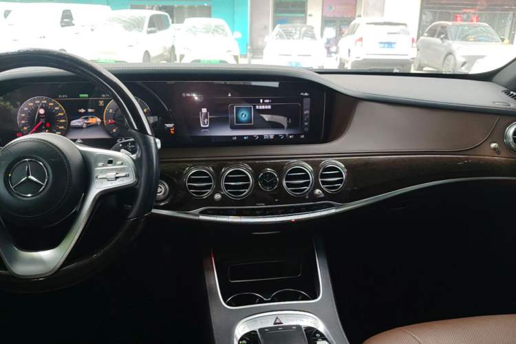 Used Mercedes-Benz S-Class 2020 S 350 L Business Class Ultimate Edition Audio And AC Panel