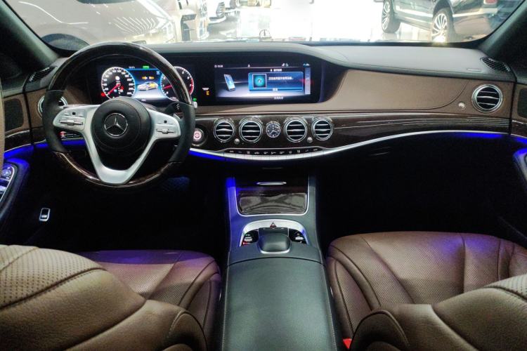 Used Mercedes-Benz S-Class 2020 S 350 L Business Class Ultimate Edition Center Console