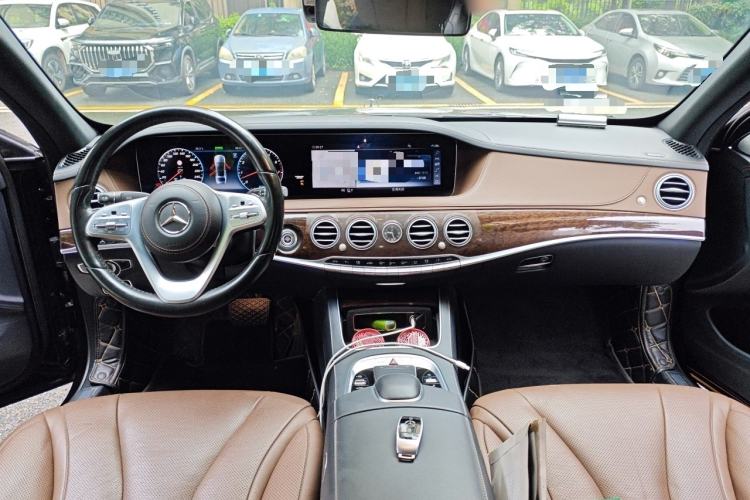 Used Mercedes-Benz S-Class 2020 S 350 L Business Class Ultimate Edition Center Console