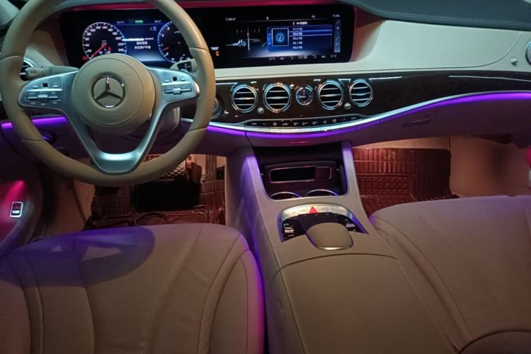 Used Mercedes-Benz S-Class 2020 S 350 L Business Class Ultimate Edition Center Console
