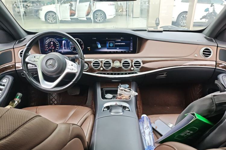 Used Mercedes-Benz S-Class 2020 S 350 L Business Class Ultimate Edition Center Console