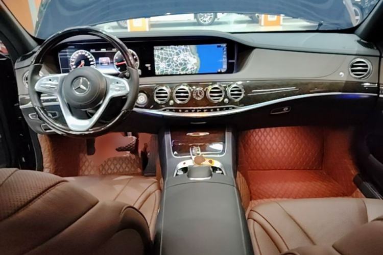Used Mercedes-Benz S-Class 2020 S 350 L Business Class Ultimate Edition Center Console