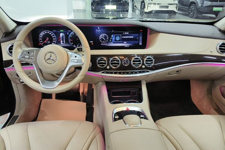Used Mercedes-Benz S-Class 2020 S 350 L Business Class Ultimate Edition Center Console