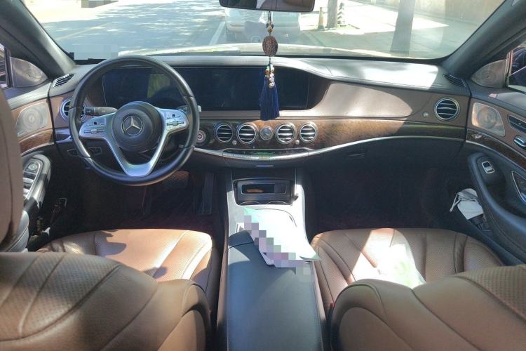 Used Mercedes-Benz S-Class 2020 S 350 L Business Class Ultimate Edition Center Console
