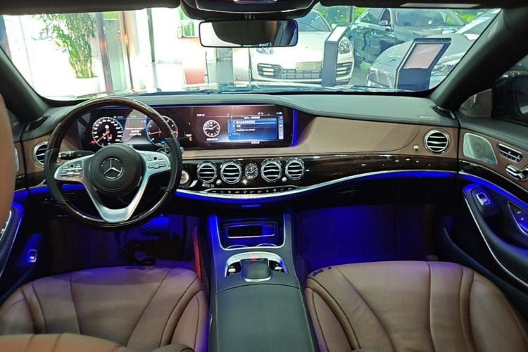 Used Mercedes-Benz S-Class 2020 S 350 L Exclusive Edition Prestige Collection Center Console