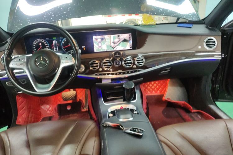 Used Mercedes-Benz S-Class 2020 S 350 L Business Class Ultimate Edition Center Console