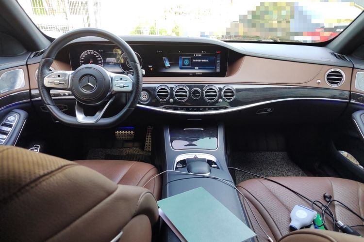 Used Mercedes-Benz S-Class 2020 S 450 L 4MATIC Exclusive Edition Center Console