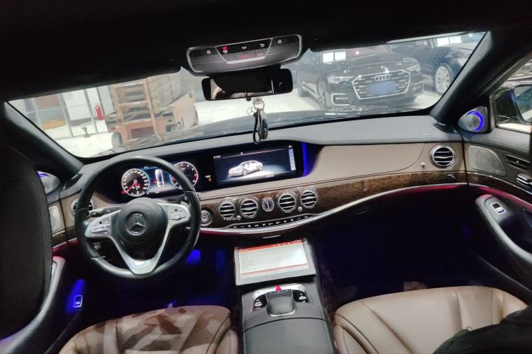 Used Mercedes-Benz S-Class 2020 S 350 L Business Class Ultimate Edition Center Console
