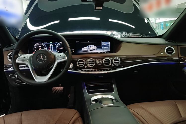 Used Mercedes-Benz S-Class 2020 S 350 L Business Class Ultimate Edition Center Console