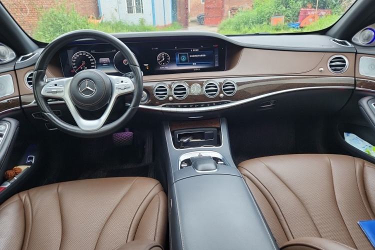 Used Mercedes-Benz S-Class 2020 S 350 L Business Class Ultimate Edition Center Console