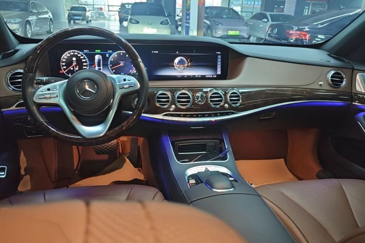 Used Mercedes-Benz S-Class 2020 S 350 L Exclusive Edition Prestige Collection Center Console