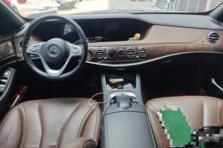 Used Mercedes-Benz S-Class 2020 S 350 L Business Class Ultimate Edition Center Console